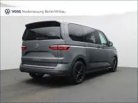 Gebraucht VW Multivan Style 150 PS (110 kW) 2025 Grau Van / Kleinbus