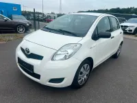 Gebraucht Toyota Yaris Cool 69 PS (50 kW) 2011 Weiß Kleinwagen