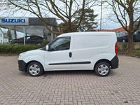 Gebraucht Fiat Doblò 90 PS (66 kW) 2012 Weiß Van / Kleinbus