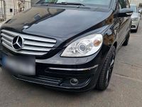 Gebraucht Mercedes B200 140 PS (102 kW) 2006 Schwarz Van / Kleinbus