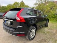 Używany Volvo XC60 Kinetic 150 KM (110 kW) 2016 Czarny SUV