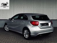 Gebraucht Mercedes A180 109 PS (80 kW) 2015 Silber Limousine