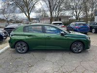 Gebraucht Peugeot 308 Active 131 PS (96 kW) 2024 Grün Limousine