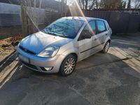 Gebraucht Ford Fiesta 100 PS (73 kW) 2002 Silber Kleinwagen