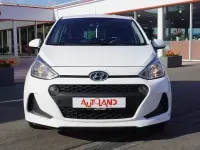 Gebraucht Hyundai i10 Trend 67 PS (49 kW) 2019 Weiß Kleinwagen