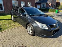 Gebraucht Toyota Avensis 147 PS (108 kW) 2011 Schwarz Kombi