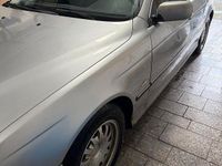 Gebraucht BMW 528 193 PS (141 kW) 1996 Silber Limousine