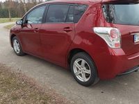 Gebraucht Toyota Verso 147 PS (108 kW) 2017 Rot Van / Kleinbus