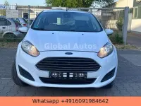 Gebraucht Ford Fiesta Trend 101 PS (74 kW) 2014 Weiß Kleinwagen