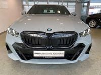 Gebraucht BMW 520 M Sport 190 PS (139 kW) 2025 Brooklyn grau metallic Kombi