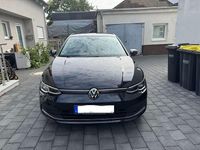Gebraucht VW Golf VIII Active 150 PS (110 kW) 2021 Schwarz Limousine