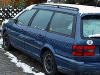 Gebraucht VW Passat 122 PS (89 kW) 1995 Blau metallic Kombi