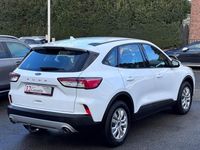 Używany Ford Kuga Cool & Connect 120 KM (88 kW) 2021 Biały SUV