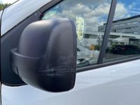 Gebraucht Renault Trafic 121 PS (88 kW) 2017 Weiß Van / Kleinbus