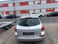 Gebraucht Renault Clio II Dynamique 101 PS (74 kW) 2010 Silber Limousine