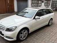Gebraucht Mercedes C220 170 PS (125 kW) 2012 Weiß Limousine
