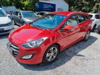 Gebraucht Hyundai i30 Style 135 PS (99 kW) 2016 Rot Kombi