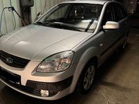 Gebraucht Kia Rio Vision 97 PS (71 kW) 2009 Silber Limousine