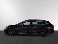 Gebraucht VW Golf VIII R-line 150 PS (110 kW) 2024 Deep black perleffekt (schwarz) Kombi