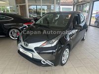Gebraucht Toyota Aygo X-play 69 PS (50 kW) 2018 Schwarz Kleinwagen
