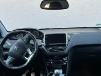 Gebraucht Peugeot 2008 Allure 120 PS (88 kW) 2017 Weiß SUV