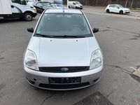 Gebraucht Ford Fiesta 69 PS (50 kW) 2005 Silber Kleinwagen