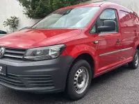 Gebraucht VW Caddy 102 PS (75 kW) 2018 Rot Van / Kleinbus