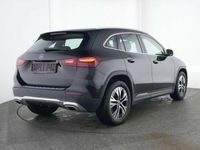 Gebraucht Mercedes GLA180 136 PS (100 kW) 2024 Lack kosmosschwarz (metallic) SUV