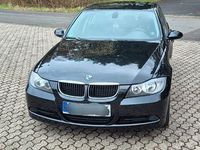 Gebraucht BMW 320 170 PS (125 kW) 2008 Schwarz Limousine