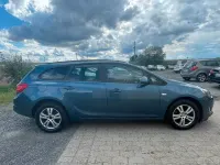 Gebraucht Opel Astra Edition 110 PS (80 kW) 2013 Blau Kombi