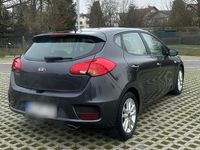Gebraucht Kia Ceed 100 PS (73 kW) 2017 Grau Kleinwagen