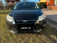 Gebraucht Ford Focus Titanium 163 PS (119 kW) 2010 Schwarz Kombi
