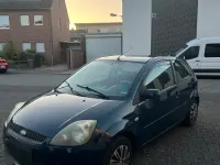 Gebraucht Ford Fiesta 60 PS (44 kW) 2008 Blau Kleinwagen
