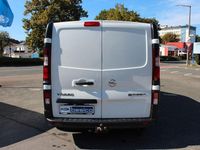 Gebraucht Opel Vivaro 125 PS (91 kW) 2017 Weiß Van / Kleinbus