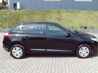 Używany Renault Mégane Expression 110 KM (80 kW) 2013 Czarny Sedan/Limuzyna