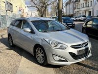 gebraucht Hyundai i40 cw 1.7 CRDi FIFA World Cup EDITION Automatik