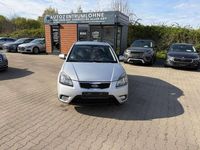 Gebraucht Kia Rio Spirit 75 PS (55 kW) 2010 Diamantsilber met. Limousine