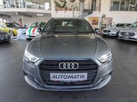 Gebraucht Audi A3 Exclusive 116 PS (85 kW) 2019 Grau Limousine