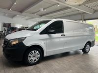 Usado Mercedes Vito 163 HP (119 kW) 2016 Branco Van
