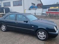 Gebraucht Mercedes E280 Avantgarde 204 PS (150 kW) 1998 Limousine
