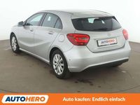 Gebraucht Mercedes A180 Style 122 PS (89 kW) 2017 Grau Limousine