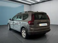Gebraucht Dacia Jogger Essentiel 91 PS (66 kW) 2025 Grau Van / Kleinbus