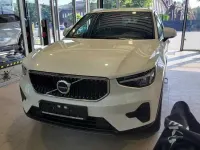 Gebraucht Volvo XC40 120 PS (88 kW) 2024 SUV