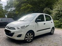 Gebraucht Hyundai i10 69 PS (50 kW) 2011 Weiß Kleinwagen