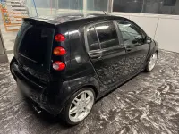 Używany Smart ForFour Brabus 177 KM (130 kW) 2005 Czarny Hatchback