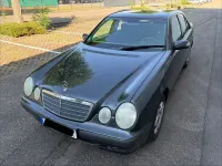 Gebraucht Mercedes E200 Classic 163 PS (119 kW) 2002 Grau Limousine