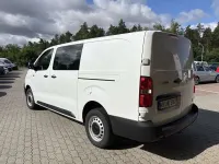 Gebraucht Opel Vivaro-e Combi 144 PS (105 kW) 2025 Kaolin weiß Van / Kleinbus