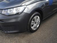 Gebraucht VW Caddy Basis 122 PS (89 kW) 2021 Grau Van / Kleinbus
