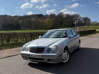 Second-hand Mercedes E200 Classic 116 CP (85 kW) 2000 Argintiu Berlinǎ