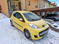 Gebraucht Peugeot 107 68 PS (50 kW) 2010 Gelb Kleinwagen